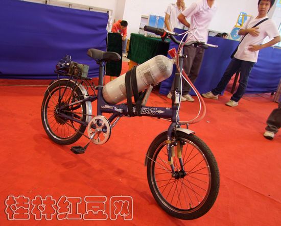 说明:第二届广西高校大学生创新设计与制作大赛在桂林落幕